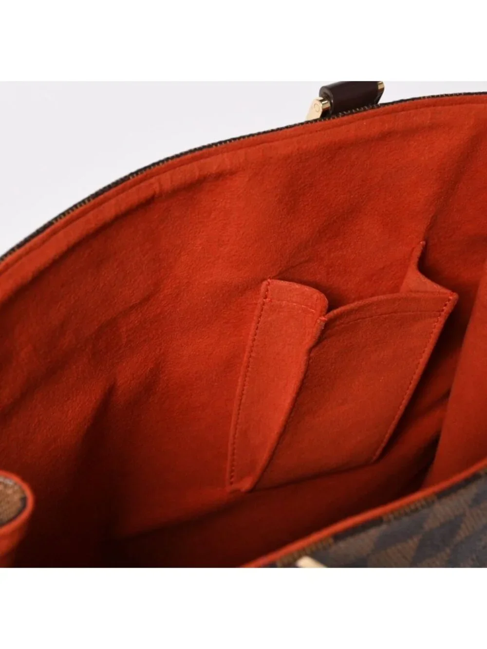 Louis Vuitton times it 42